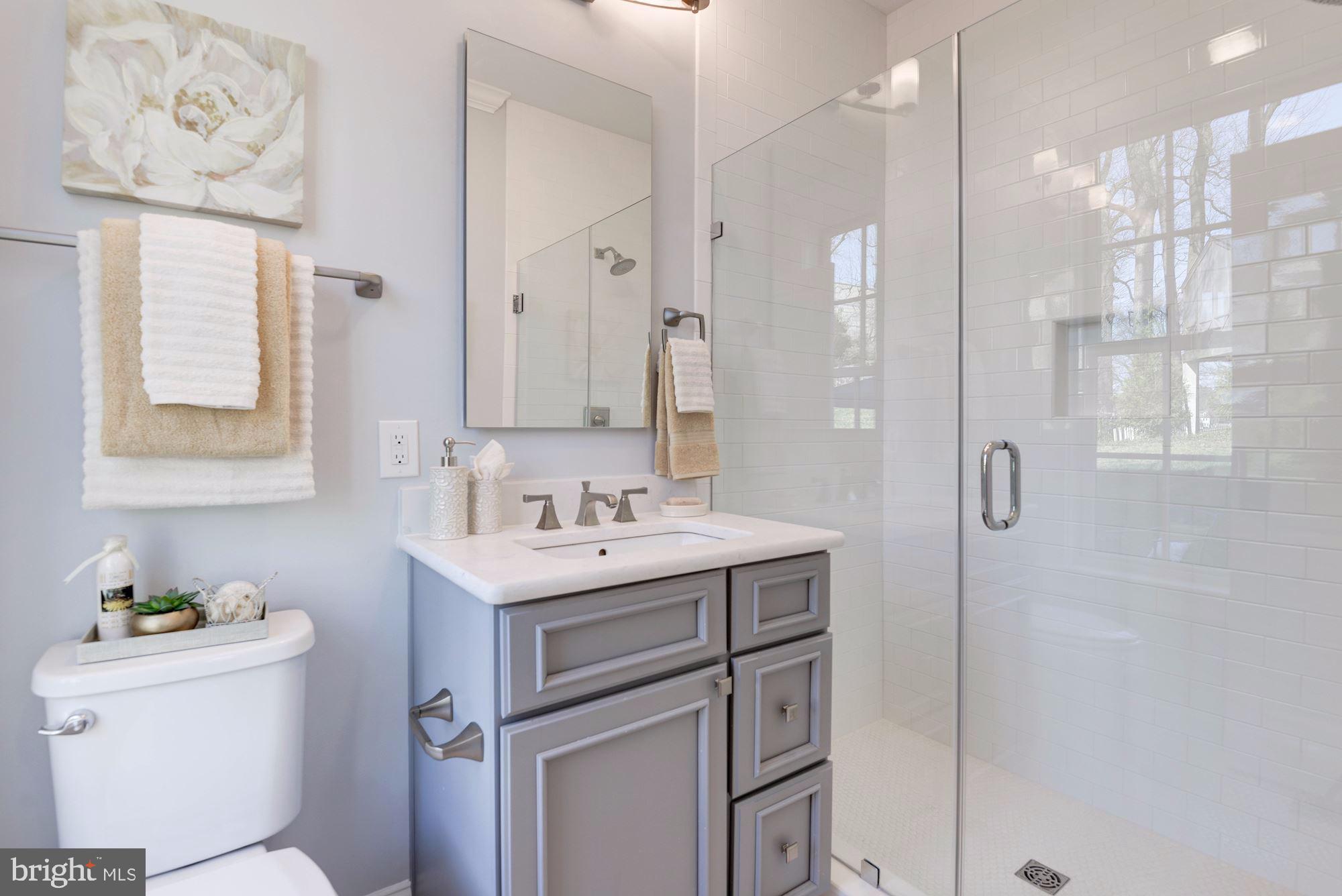 FOREST HILLS - Residential