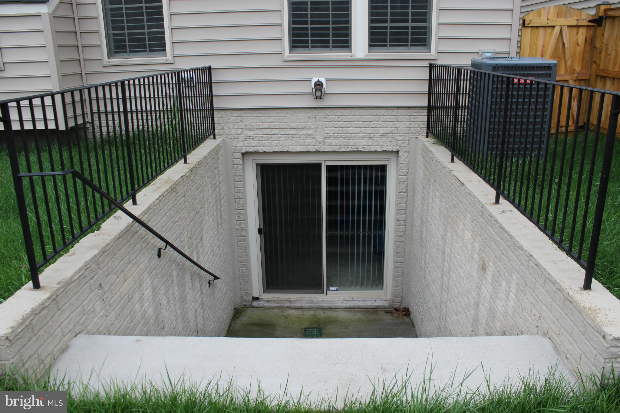 PROP OF MADISON CRESCENT - Residential Lease