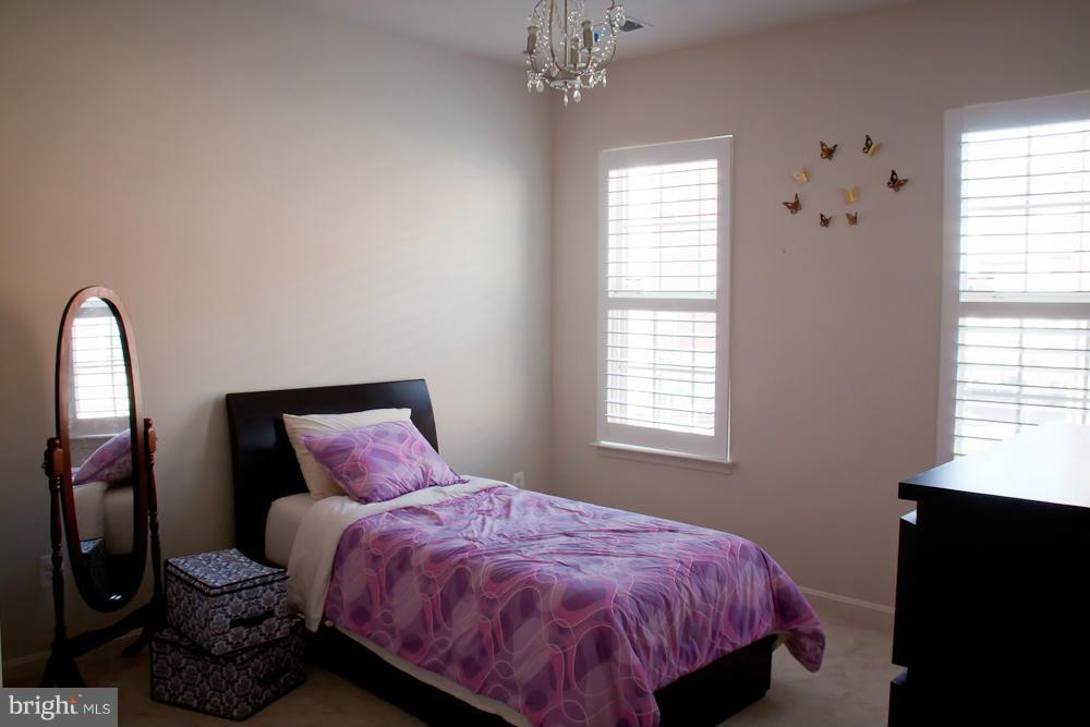 PROP OF MADISON CRESCENT - Residential Lease