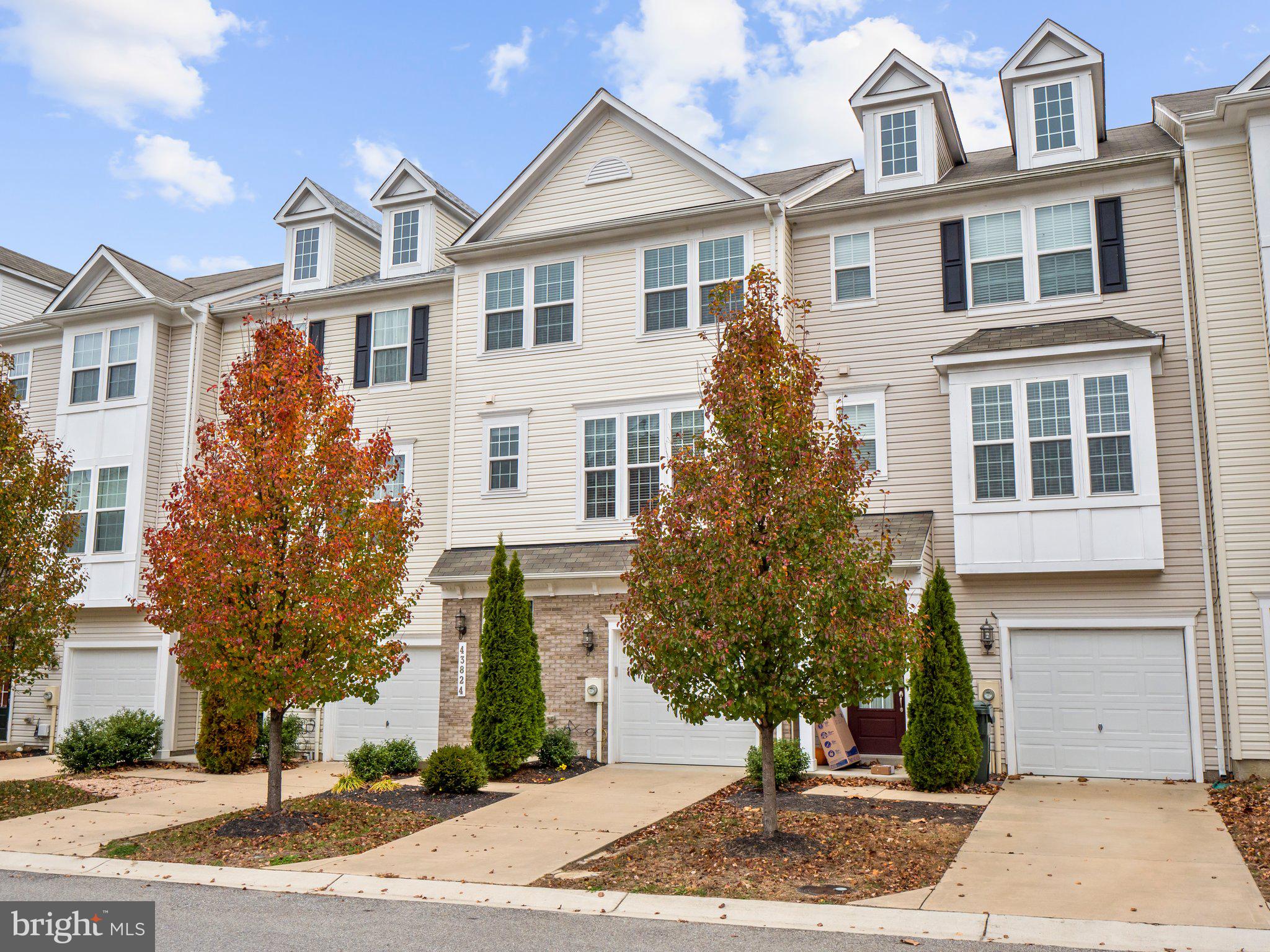43824 ROYAL FERN LANE