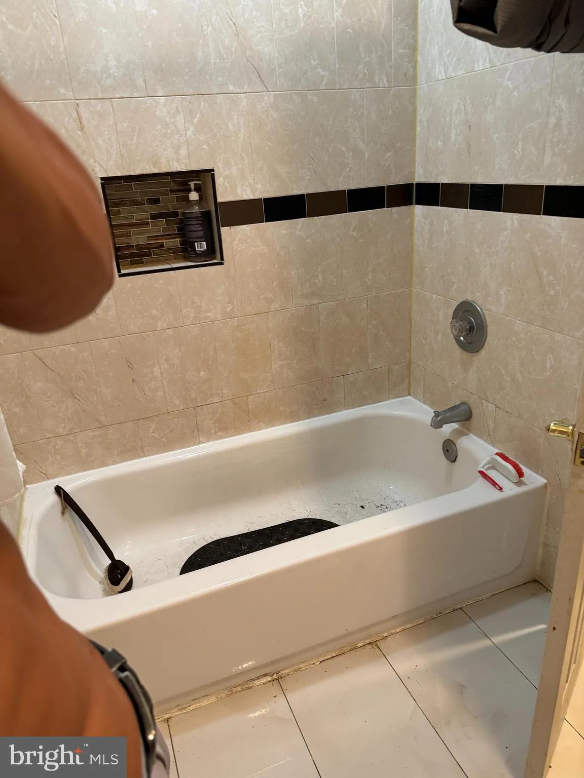 Philadelphia, Pennsylvania 19142, United States, 2 Bedrooms Bedrooms, ,1 BathroomBathrooms,Residential,Active,130402