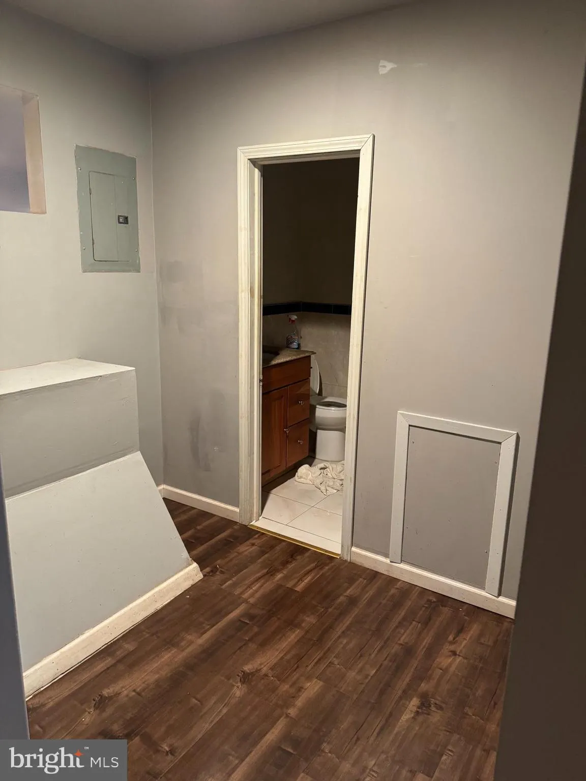 Philadelphia, Pennsylvania 19142, United States, 2 Bedrooms Bedrooms, ,1 BathroomBathrooms,Residential,Active,130402