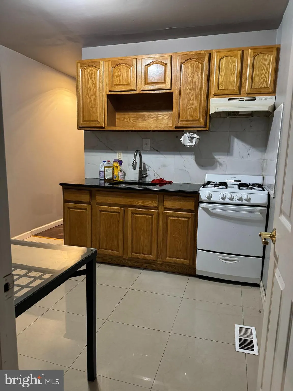 Philadelphia, Pennsylvania 19142, United States, 2 Bedrooms Bedrooms, ,1 BathroomBathrooms,Residential,Active,130402