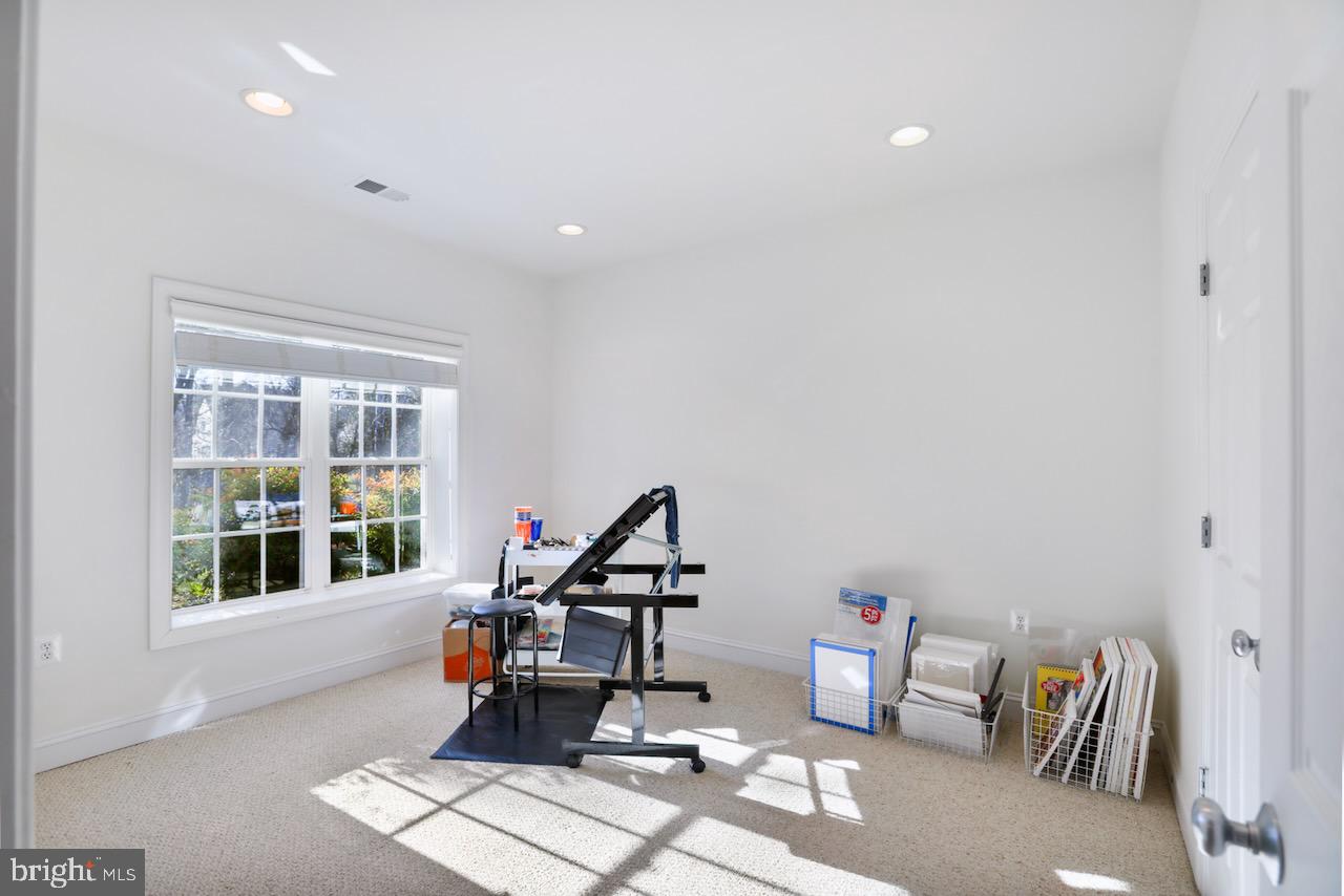 MORELAND ESTATES - Residential