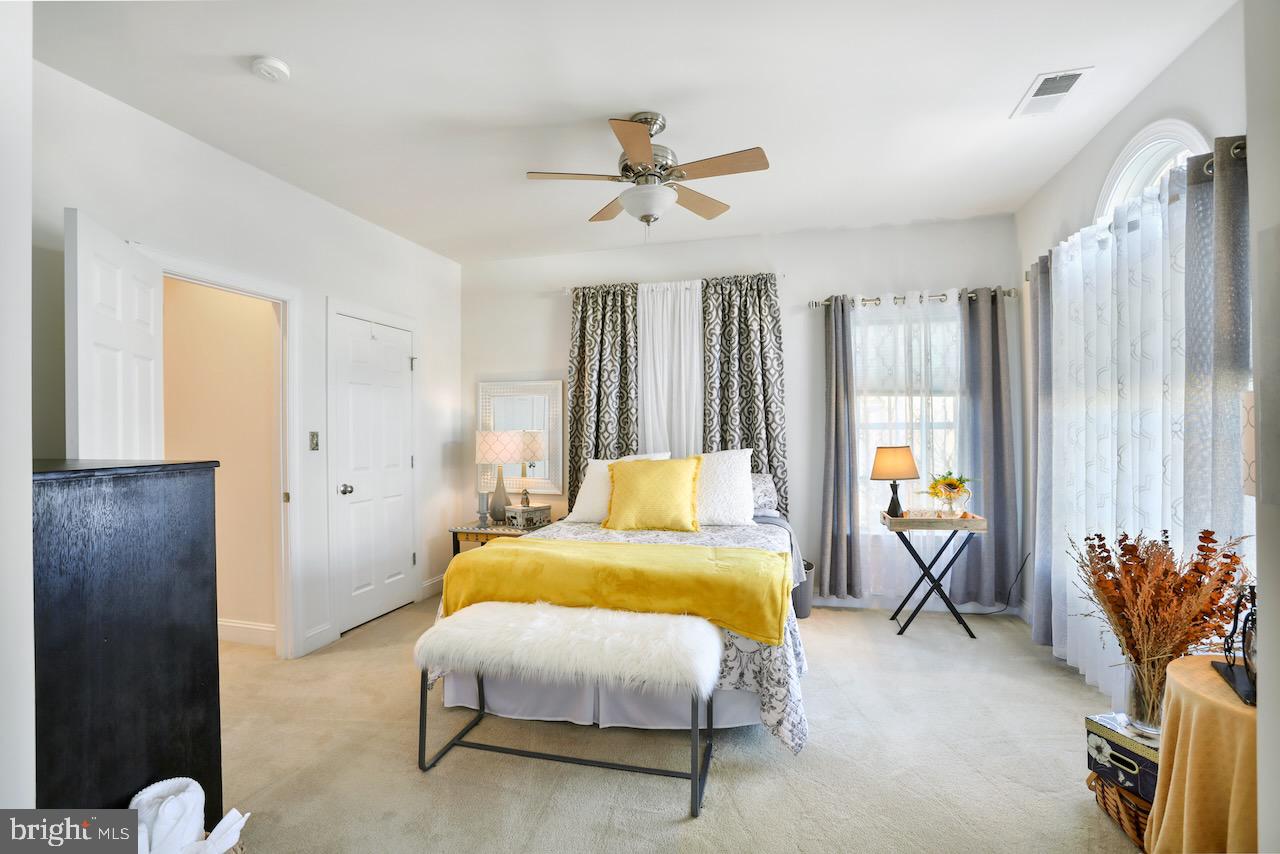 MORELAND ESTATES - Residential