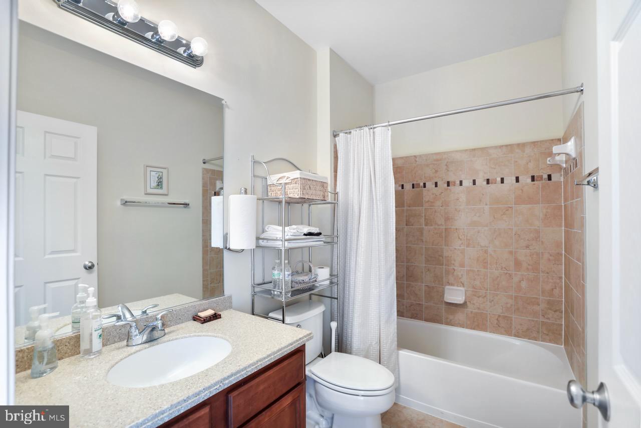 MORELAND ESTATES - Residential