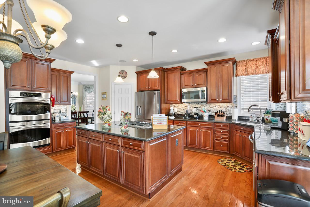 MORELAND ESTATES - Residential