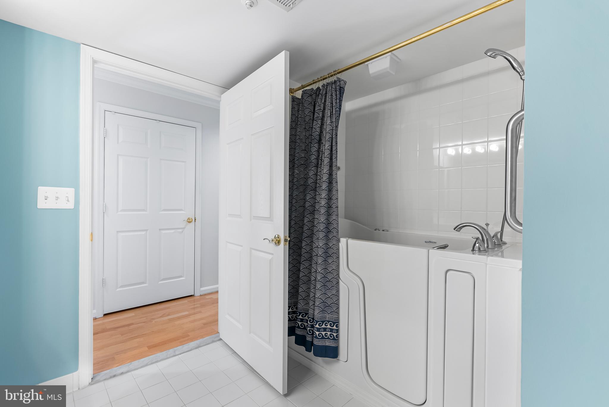 ROSSLARE RIDGE - Residential