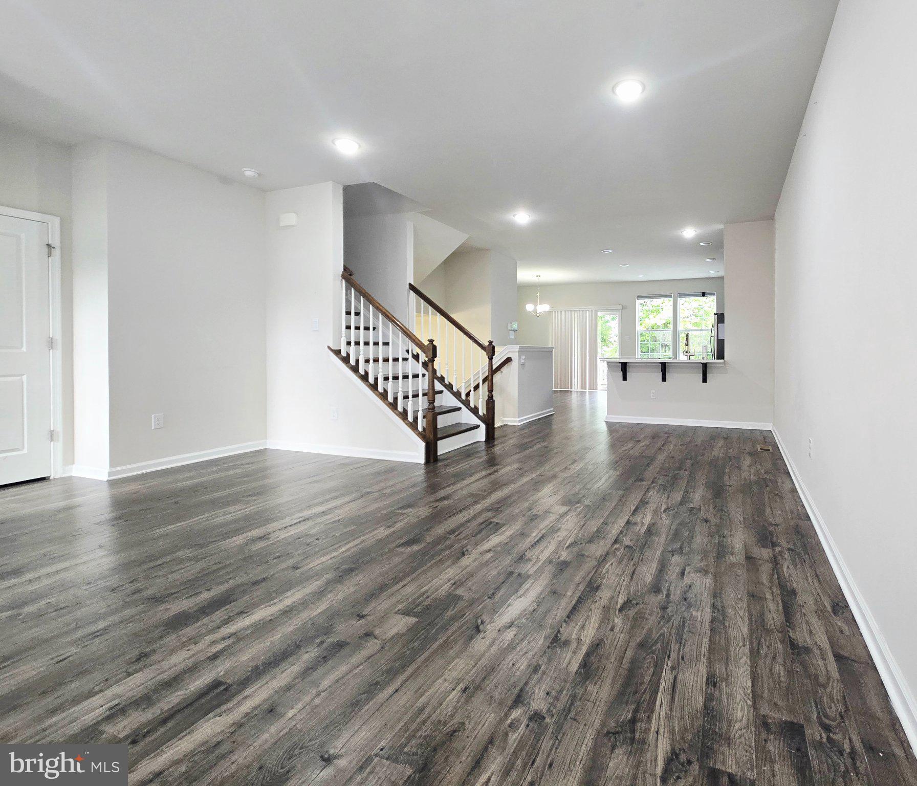 11 AUTUMN PARK BOULEVARD