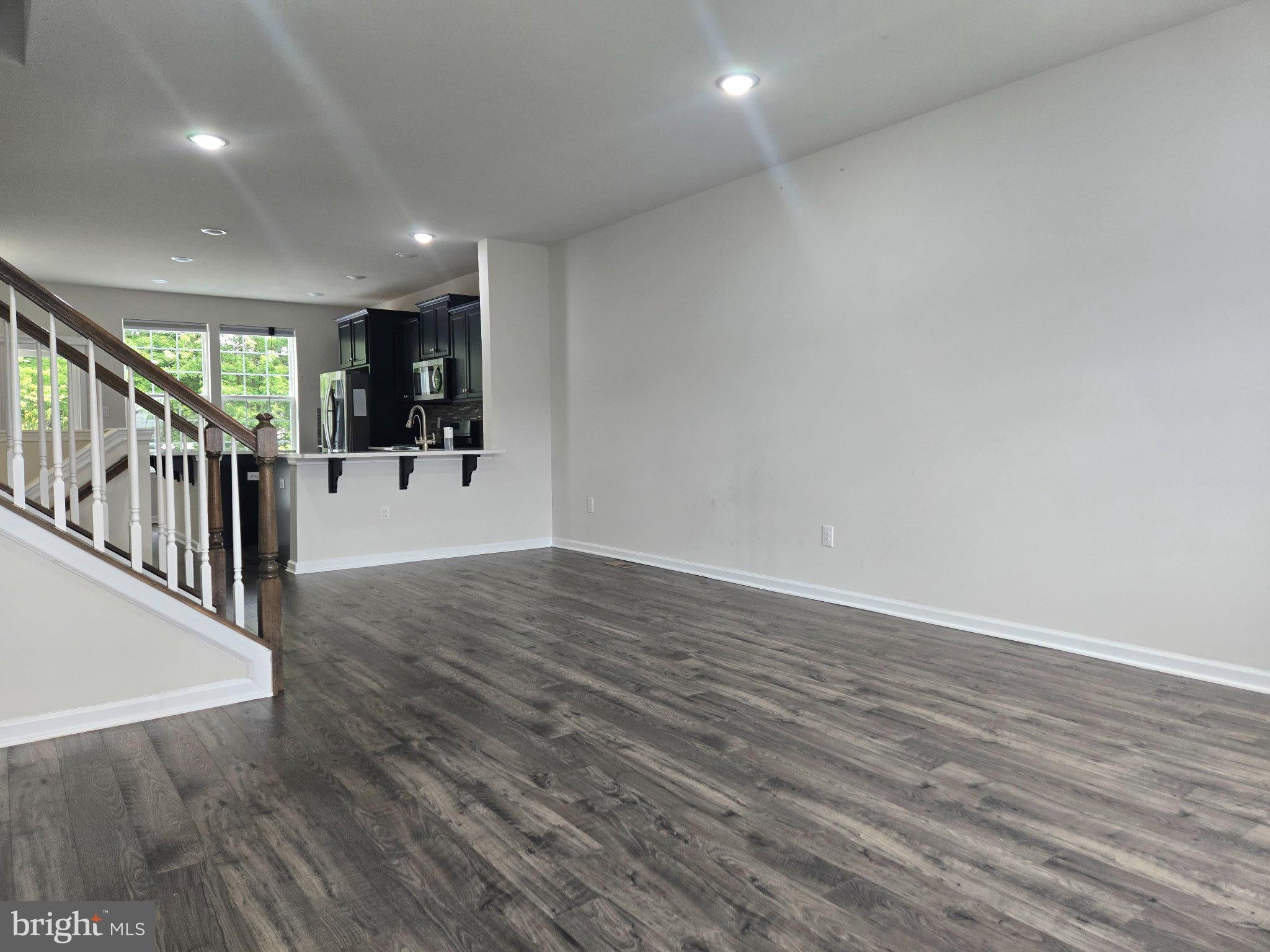 11 AUTUMN PARK BOULEVARD