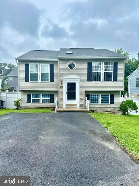 Homes For Sale - 810 205th Street<br/> Anne Arundel County, PASADENA, MD 21122