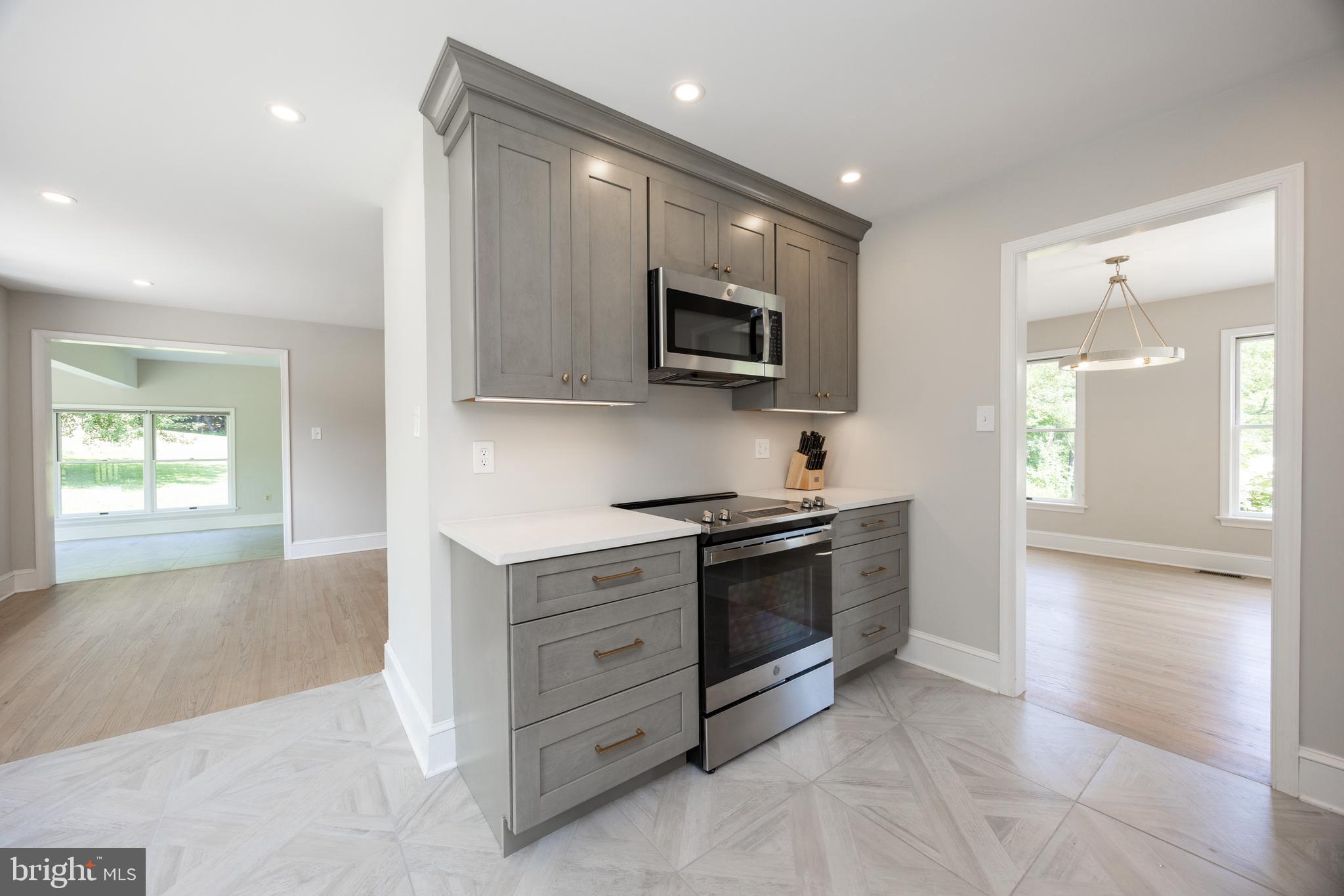 576 OLD SKIPPACK ROAD