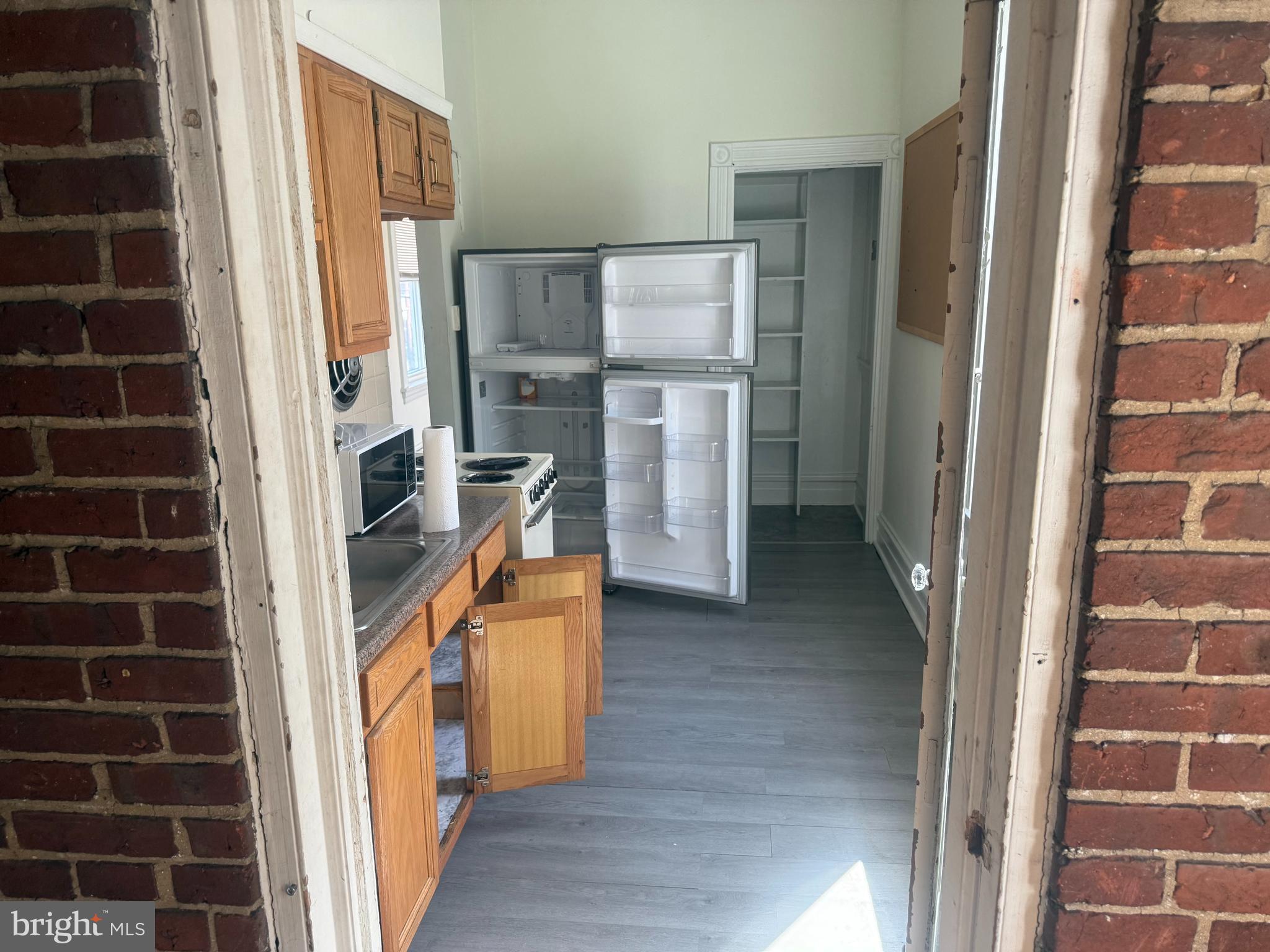 COLLEGE PARK - Commercial Sale