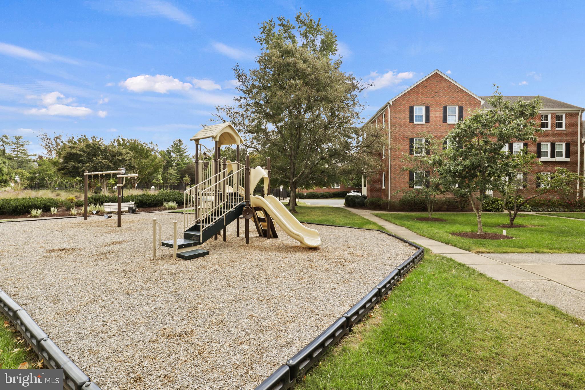 BELLE VIEW CONDOMINIUMS - Residential