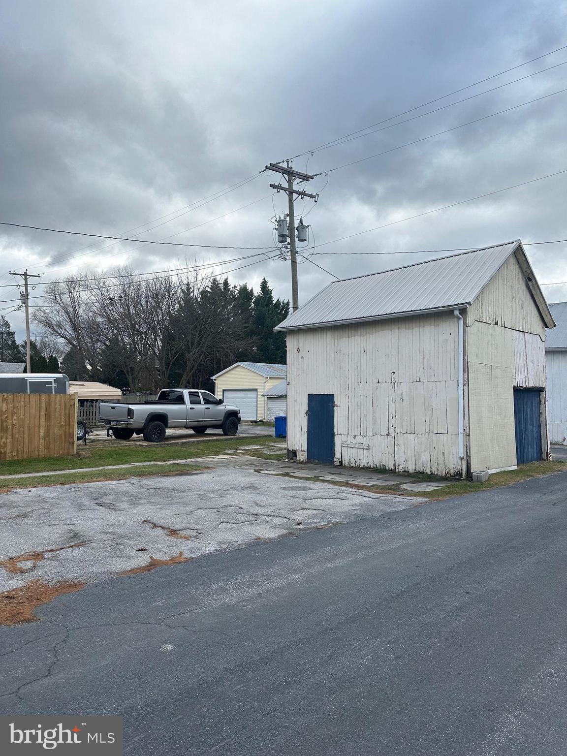 MIDWAY - Residential Income