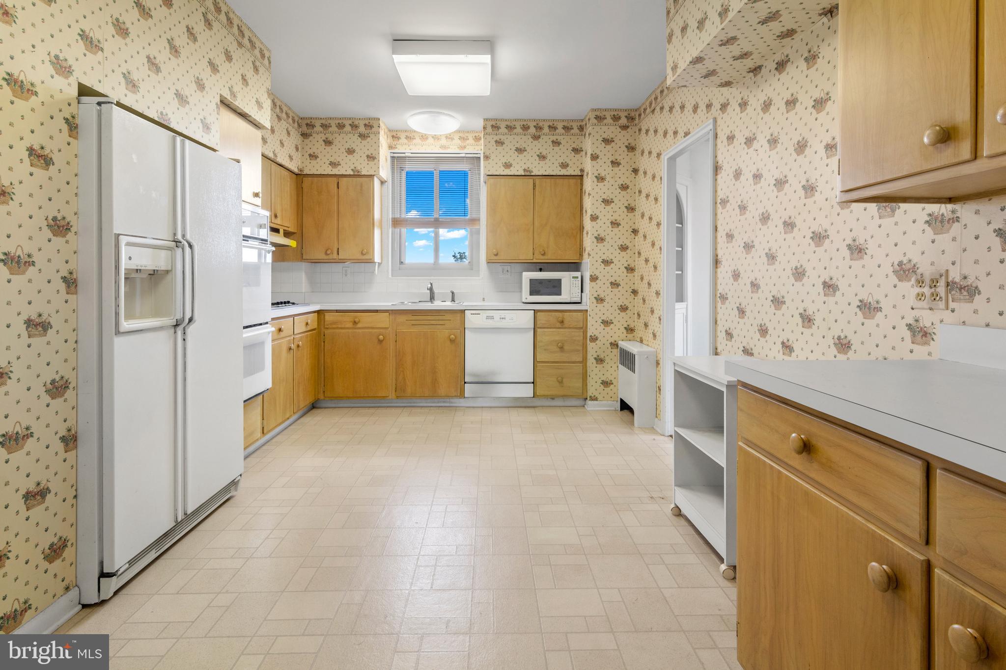 PIKESVILLE - Residential