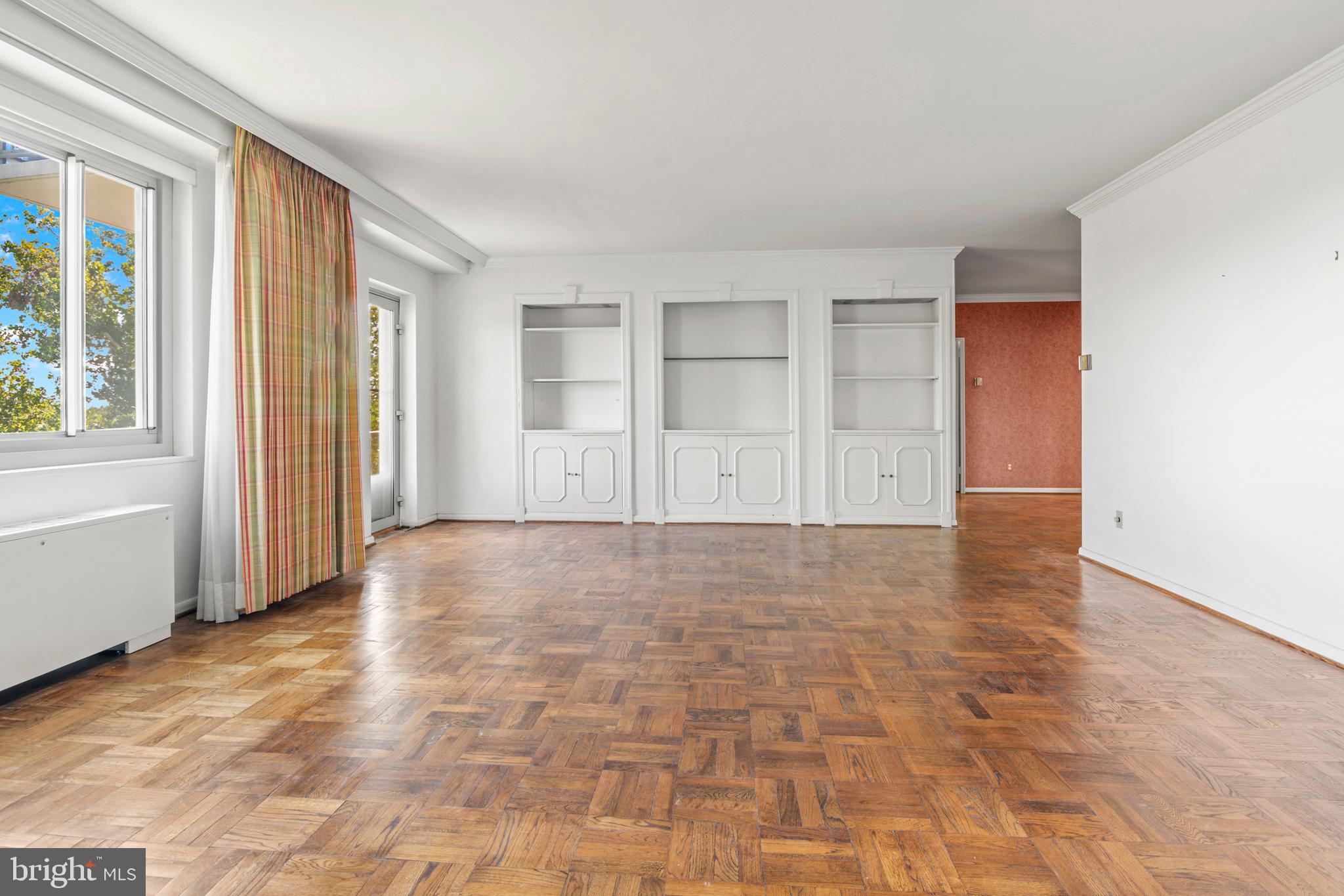 PIKESVILLE - Residential