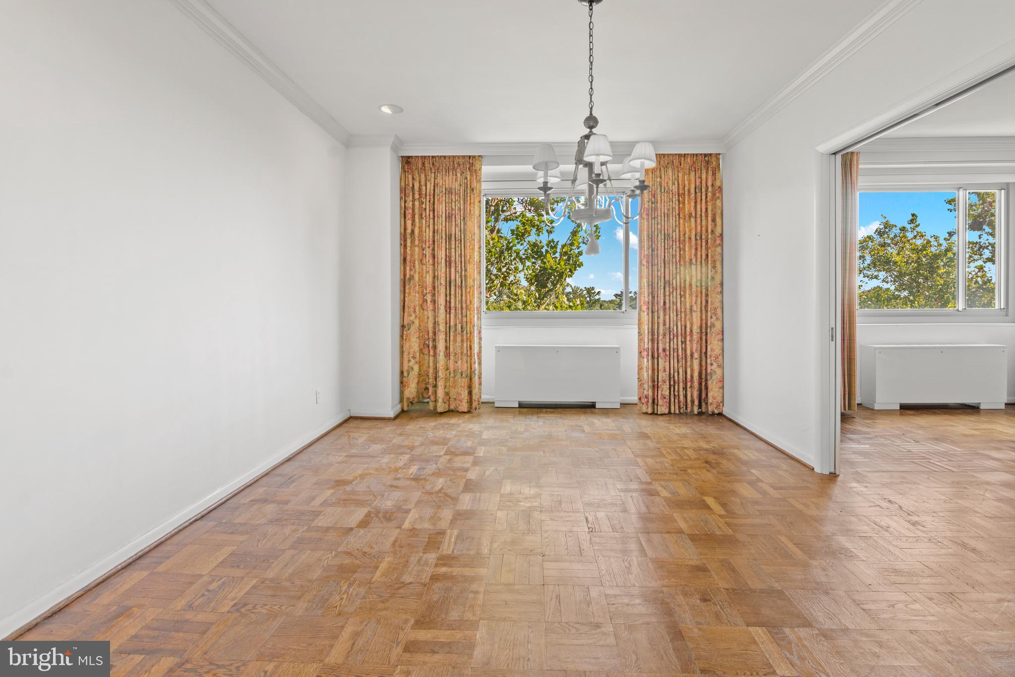 PIKESVILLE - Residential