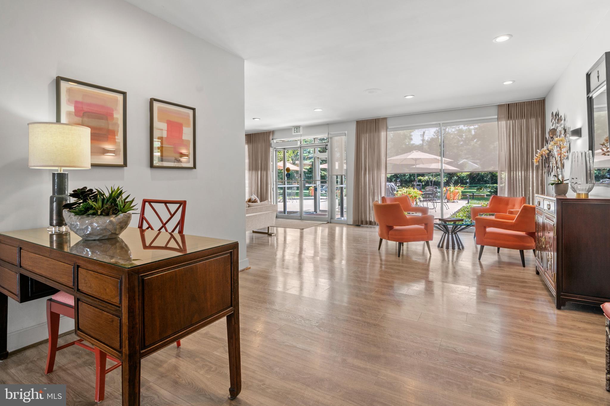 11 SLADE AVENUE 712