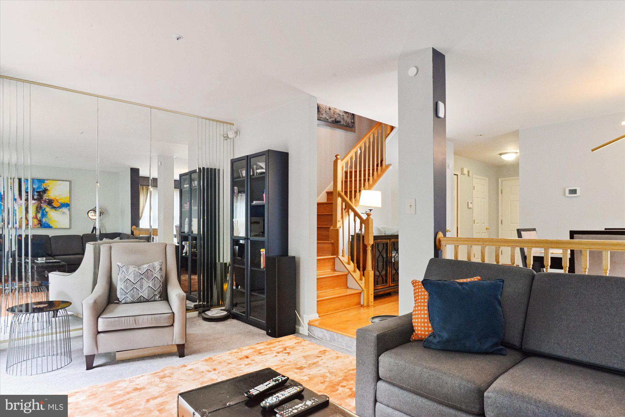 SUMMIT CREEK - Residential