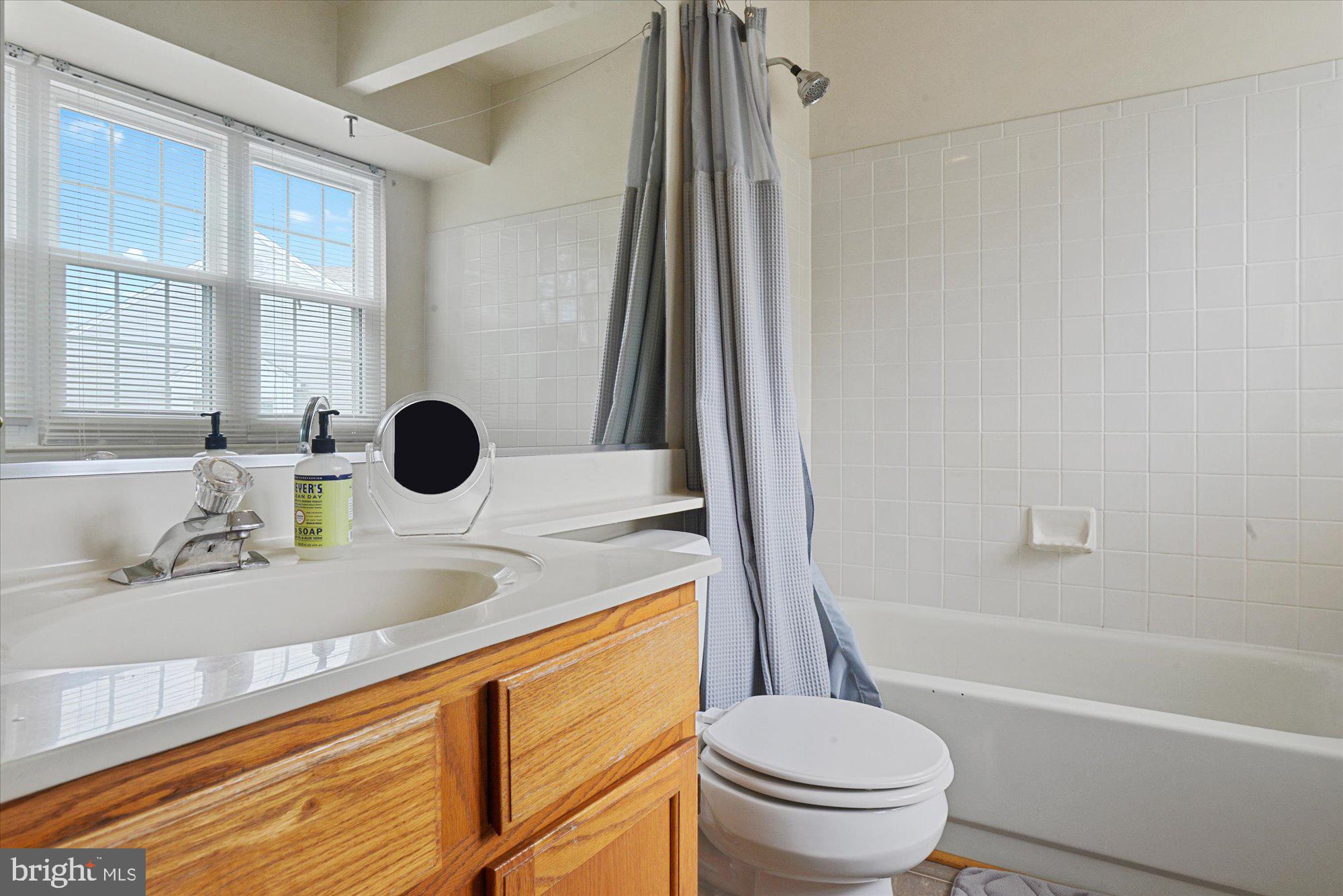 SUMMIT CREEK - Residential