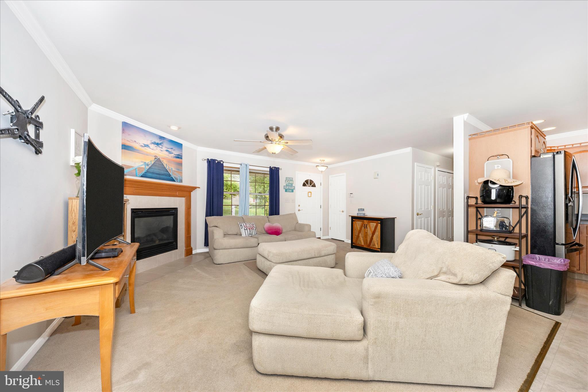 COLONIAL PARK EAST - Residential
