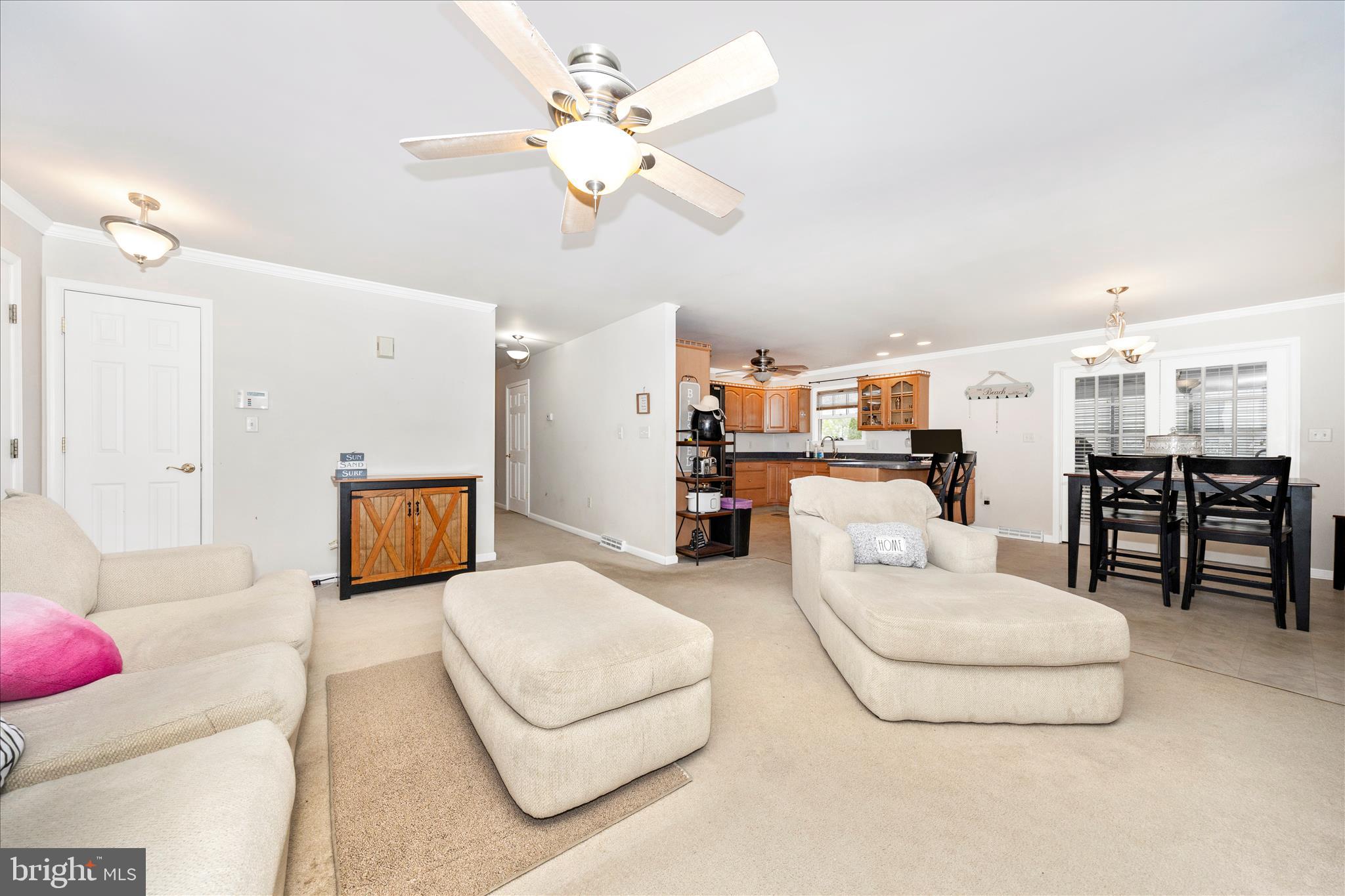 COLONIAL PARK EAST - Residential
