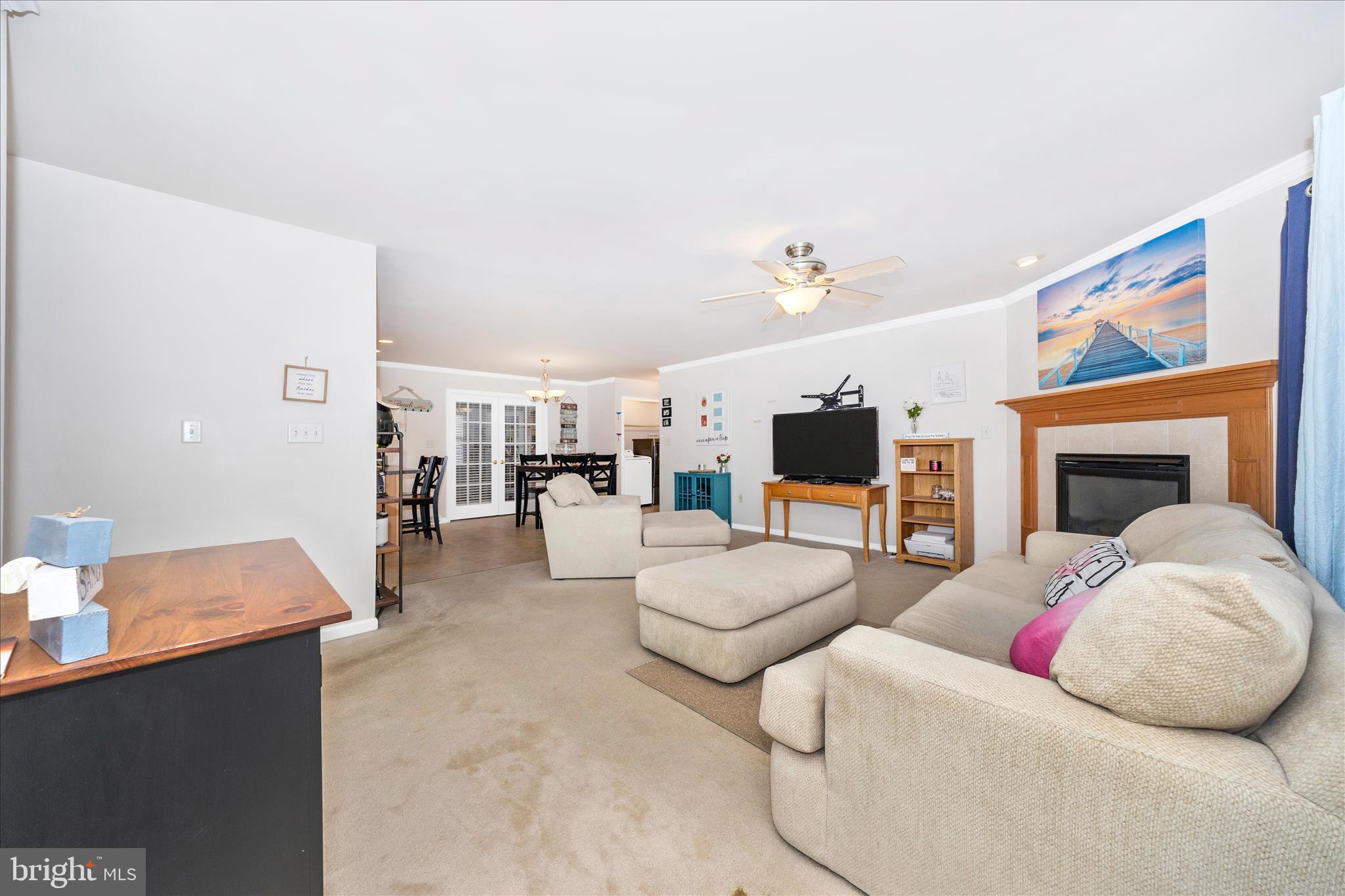 COLONIAL PARK EAST - Residential