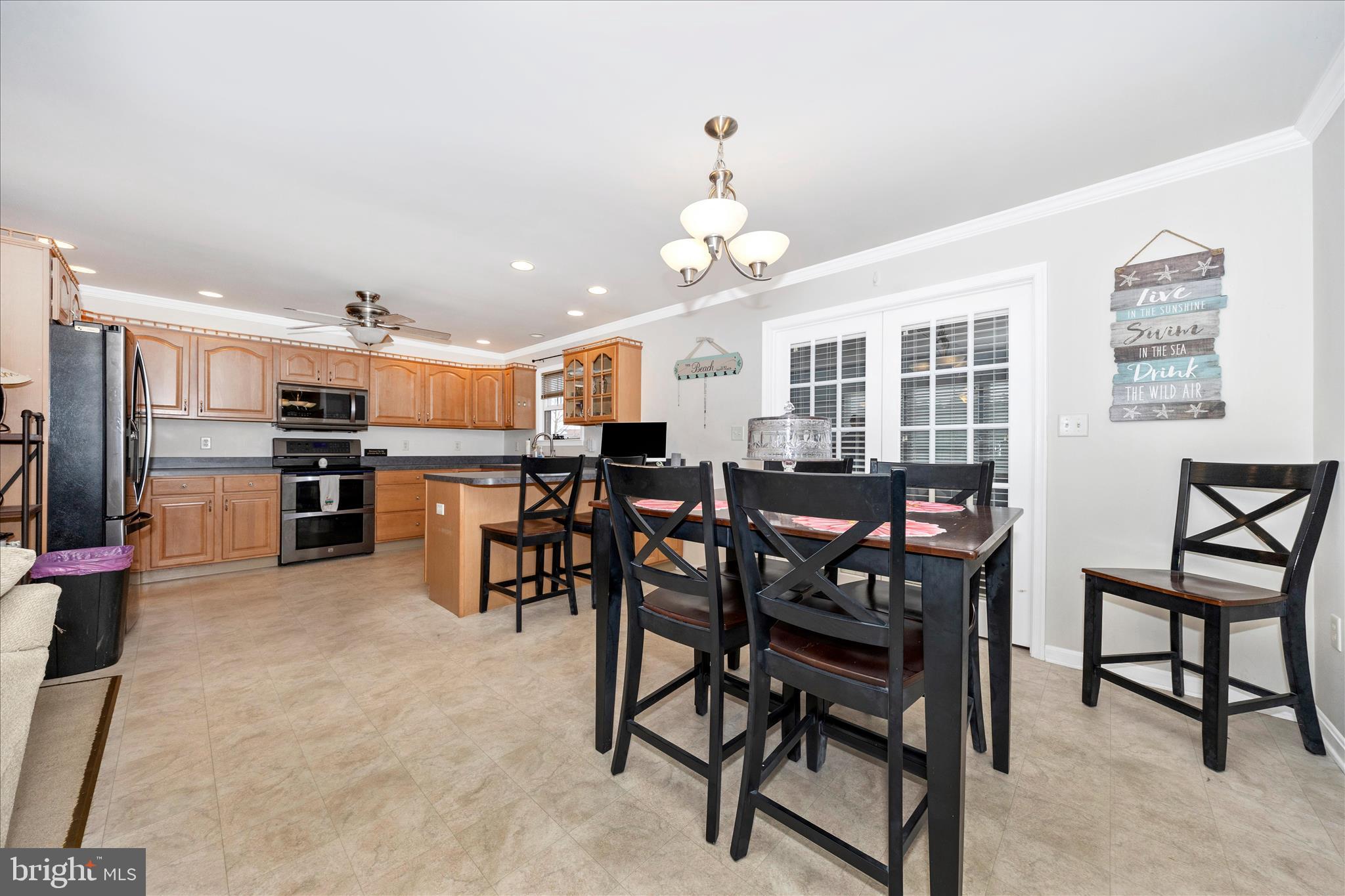 COLONIAL PARK EAST - Residential