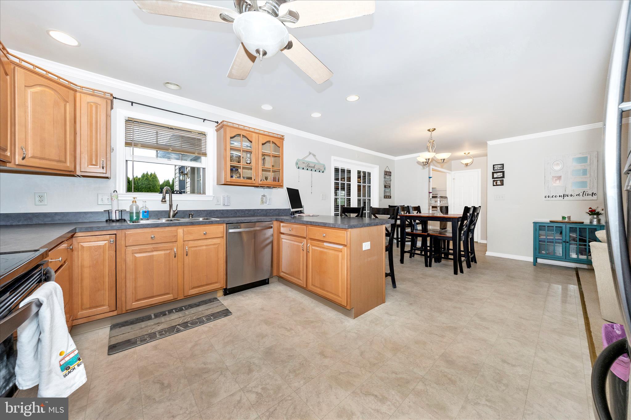 COLONIAL PARK EAST - Residential