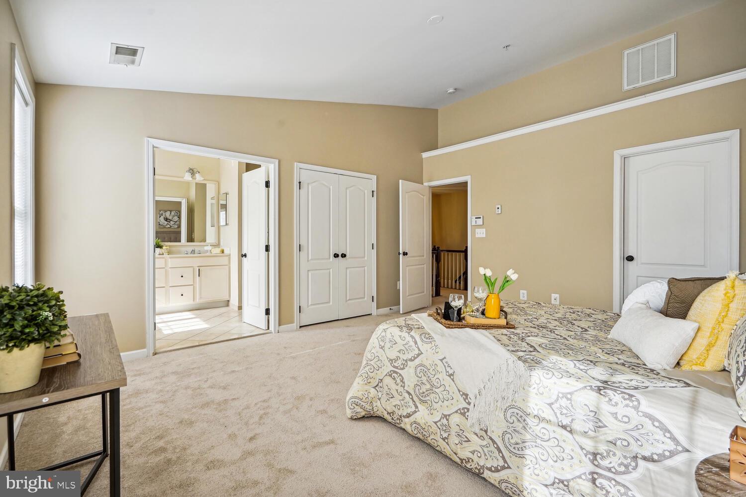 MARLBORO RIDGE - Residential