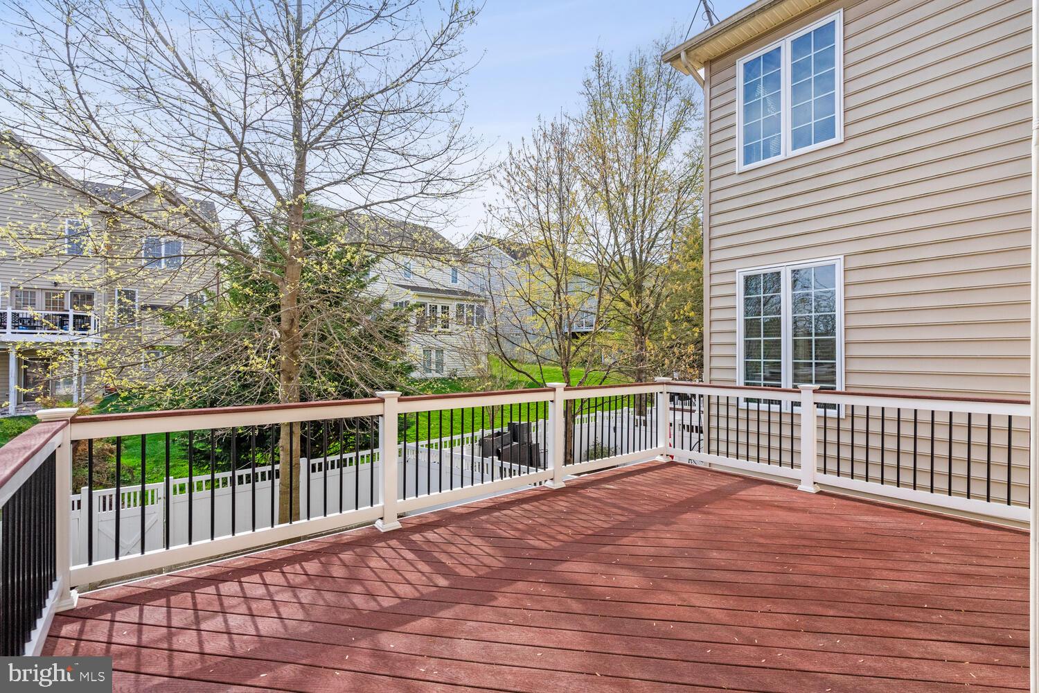 MARLBORO RIDGE - Residential