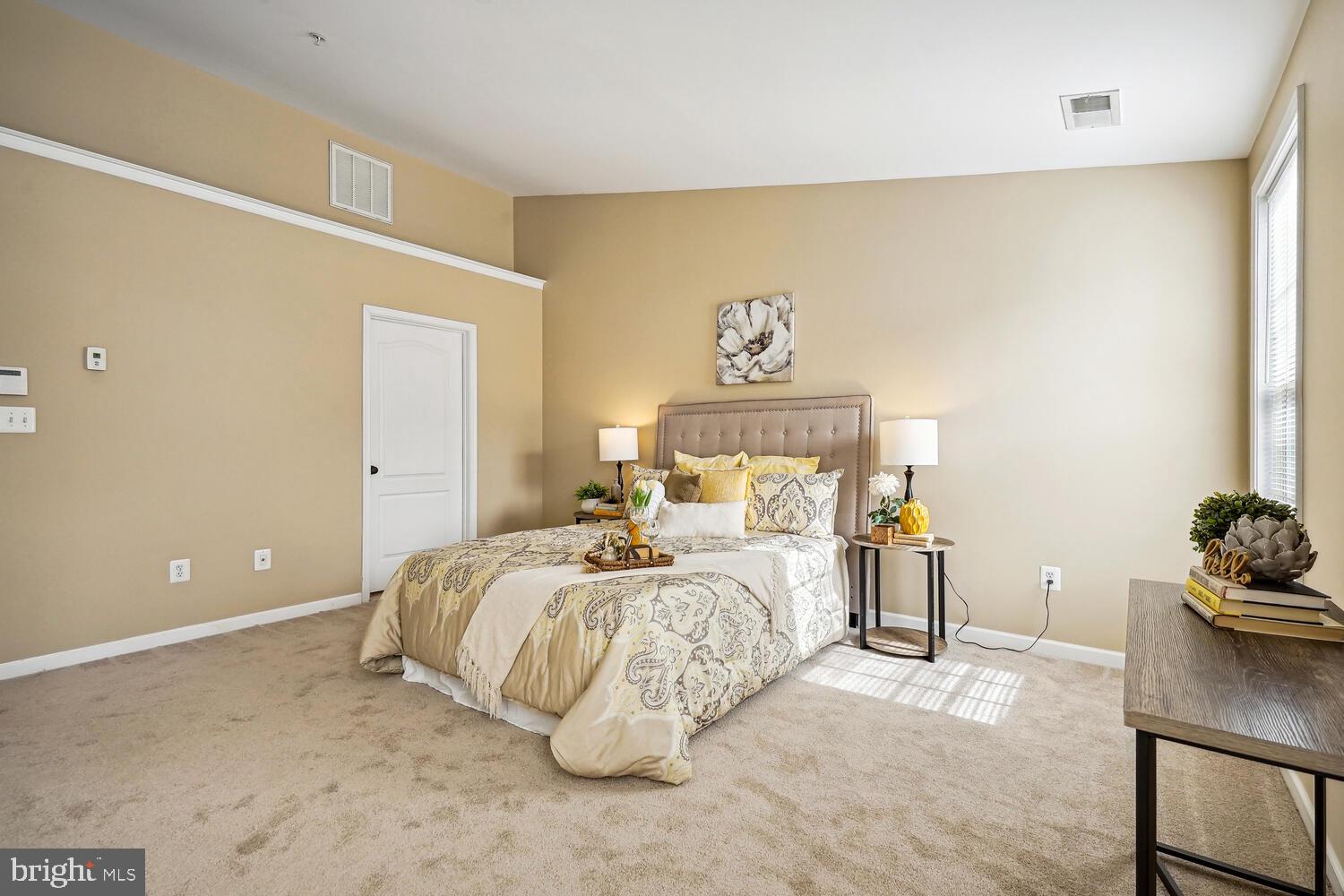 MARLBORO RIDGE - Residential