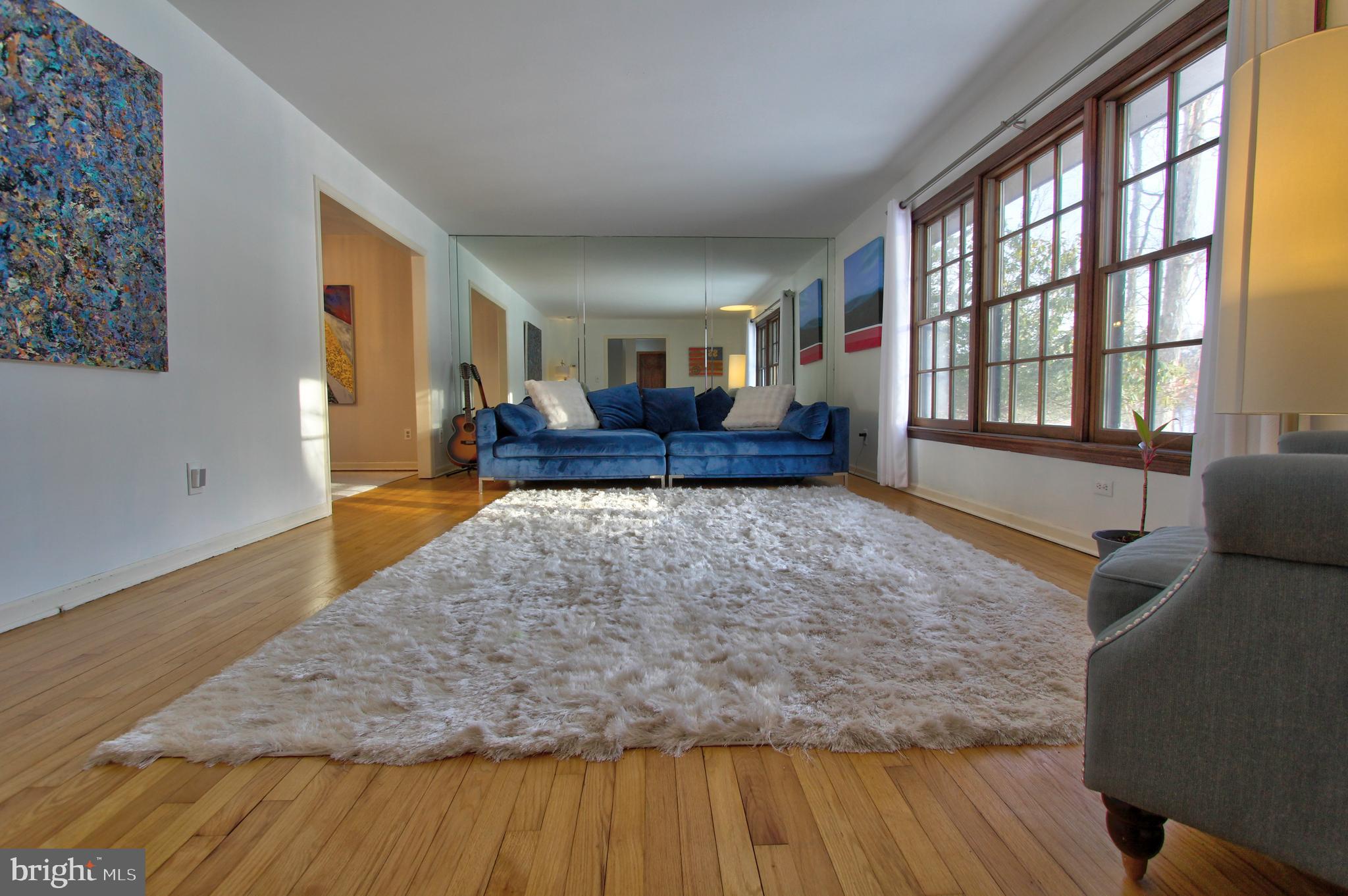 32 CHERRYVILLE HOLLOW ROAD