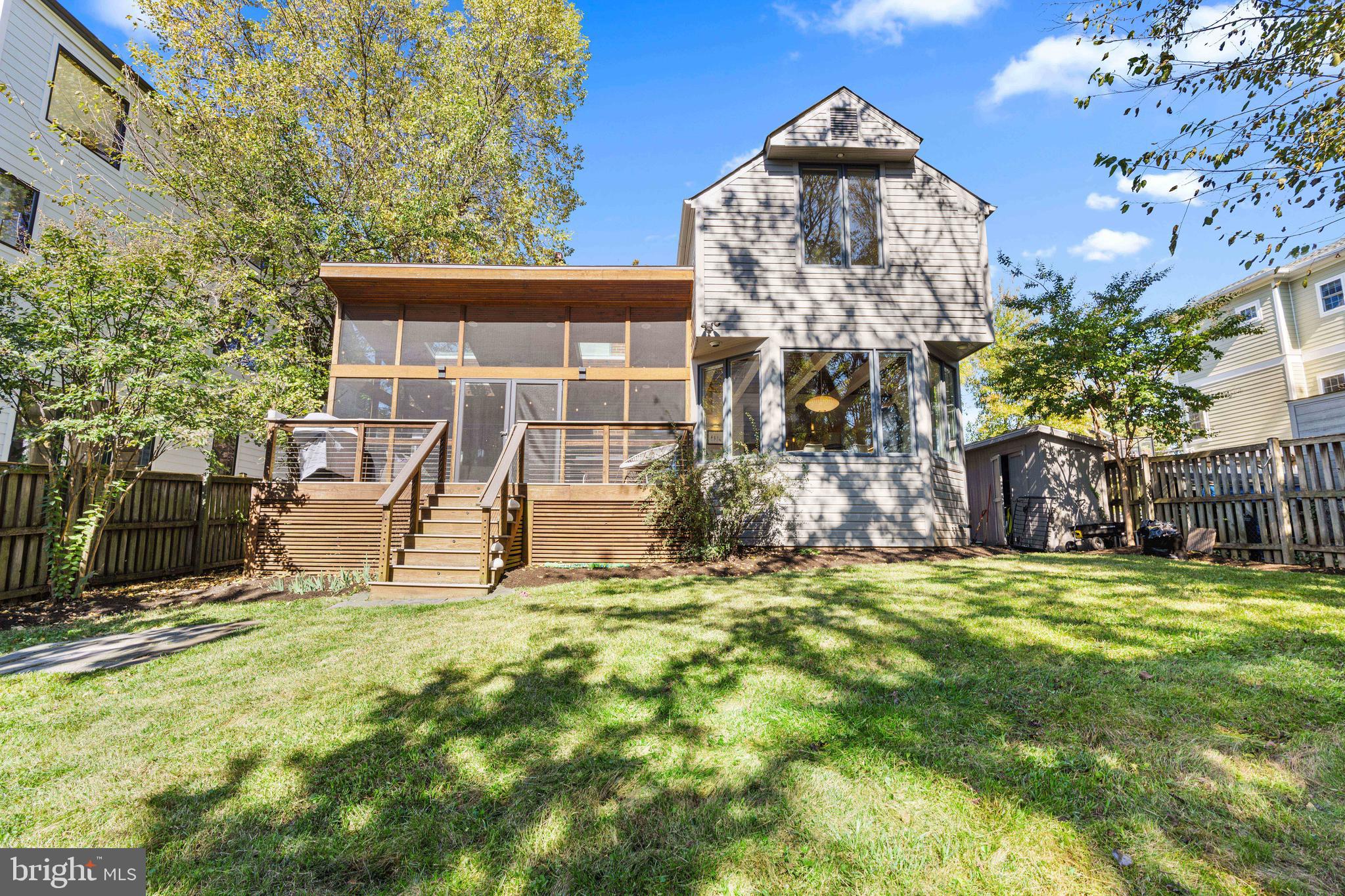 LYON PARK - Residential