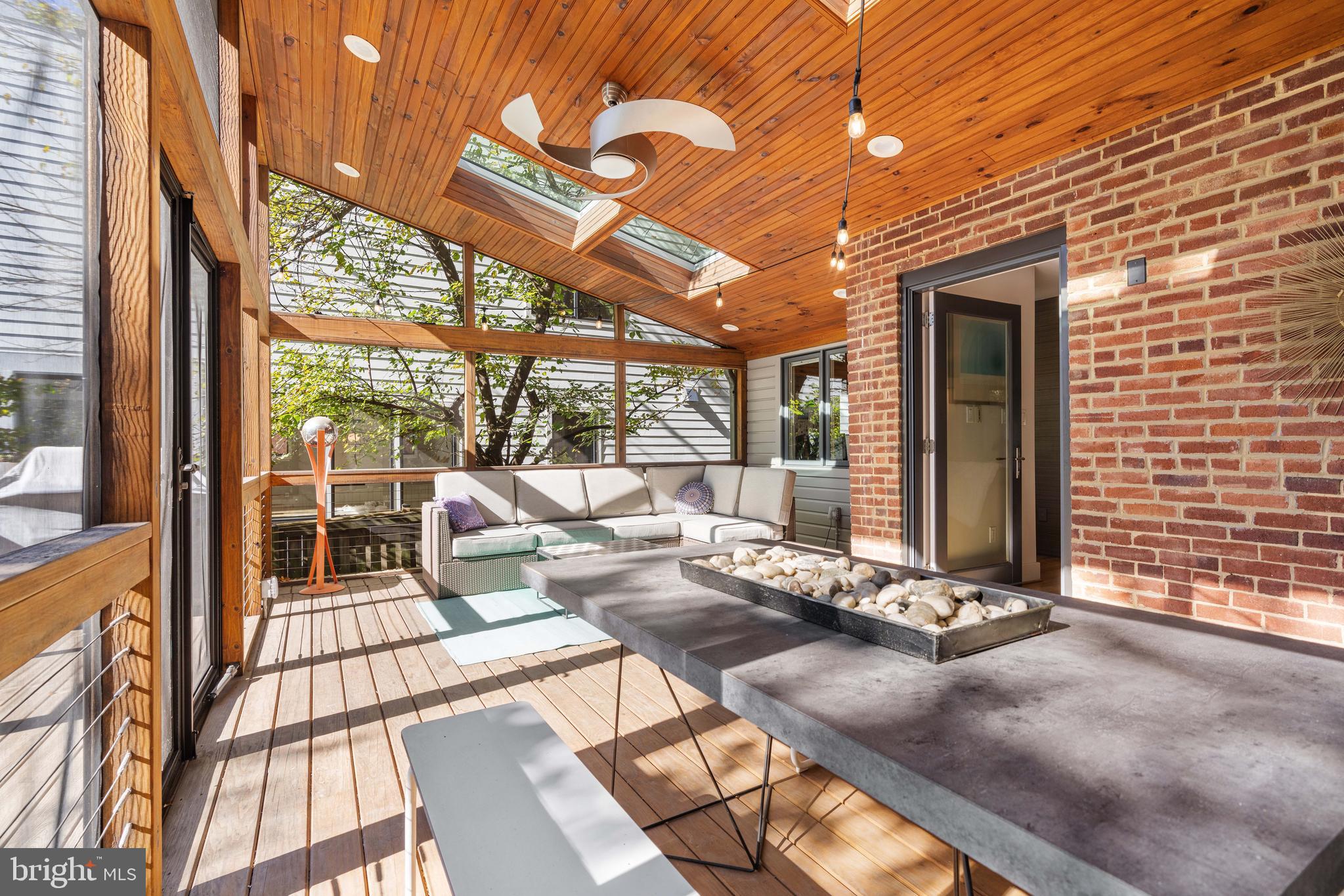 LYON PARK - Residential