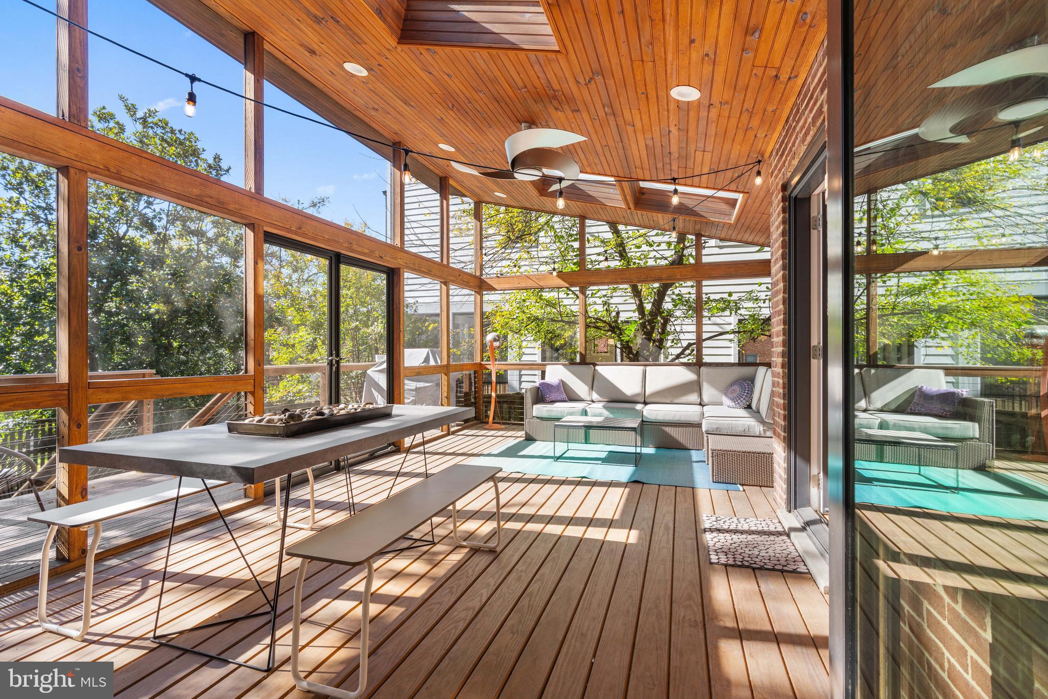 LYON PARK - Residential