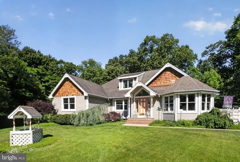 Photo of 2961 Marne Highway, MOUNT LAUREL, NJ 08054 (MLS # NJBL2112390)
