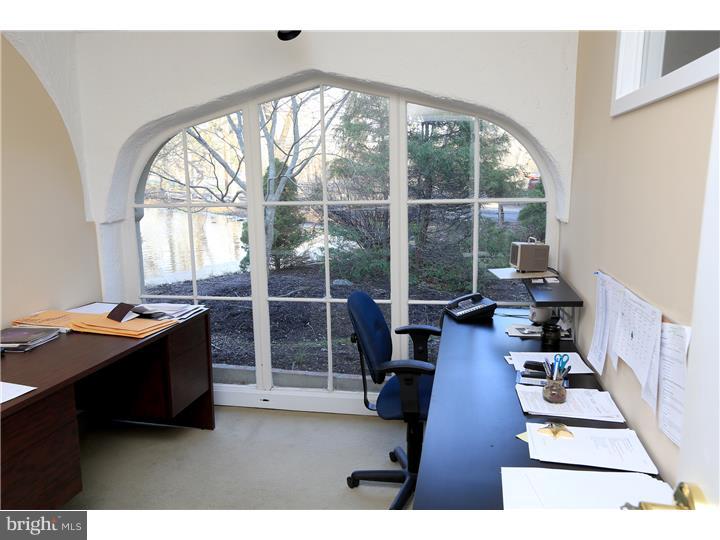 000 - Commercial Sale