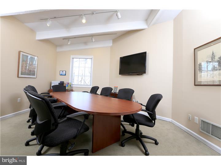 000 - Commercial Sale