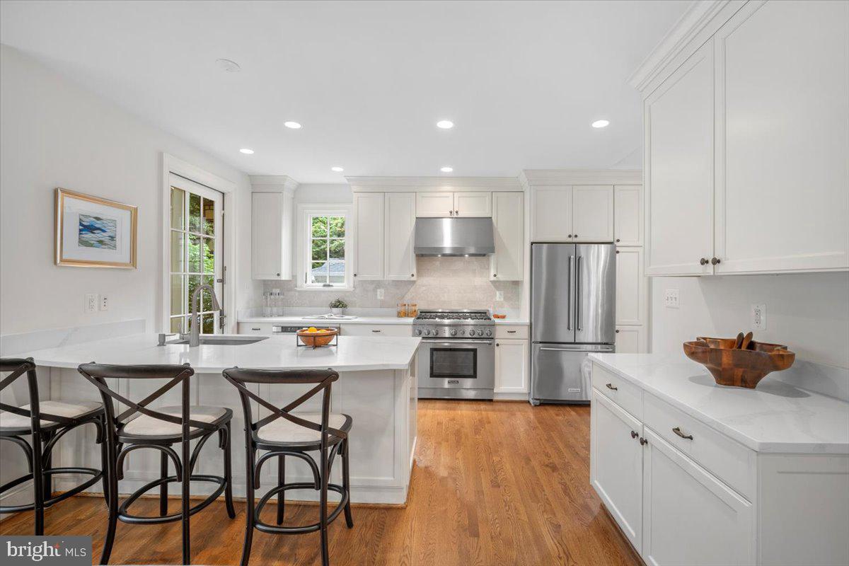 CHEVY CHASE GARDENS - Residential