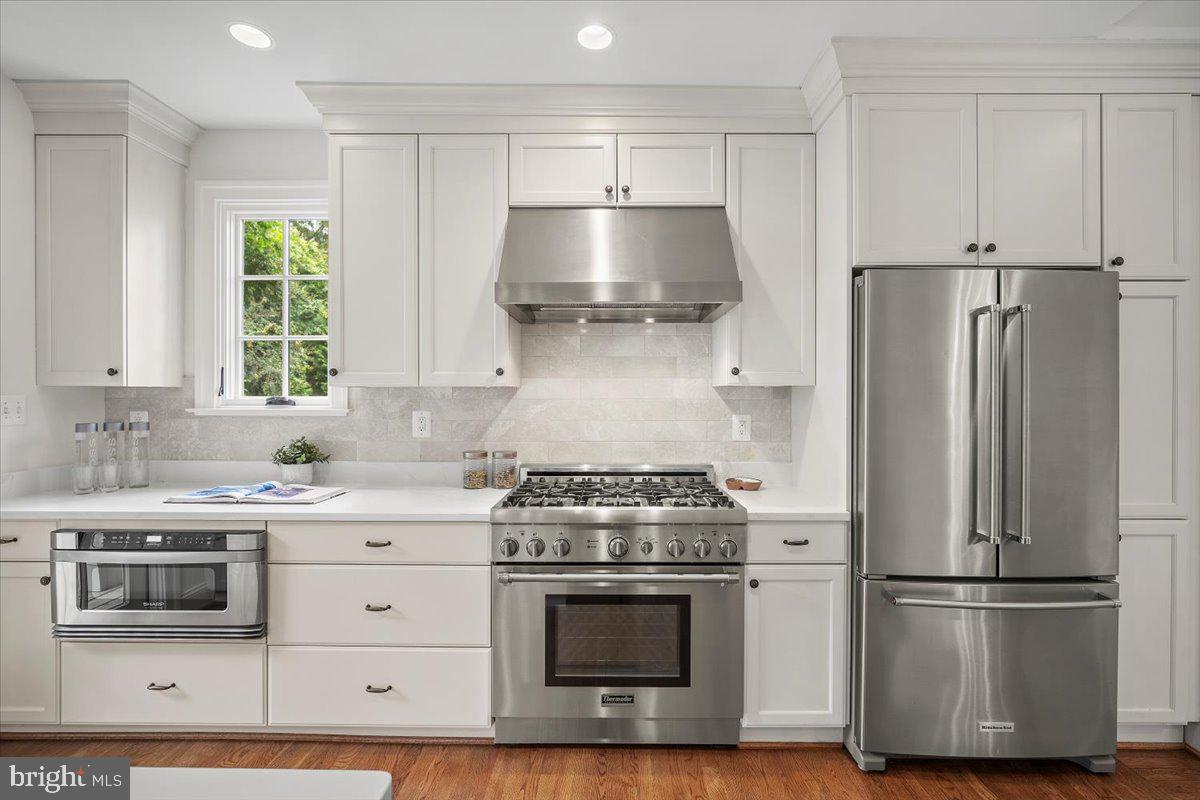 CHEVY CHASE GARDENS - Residential