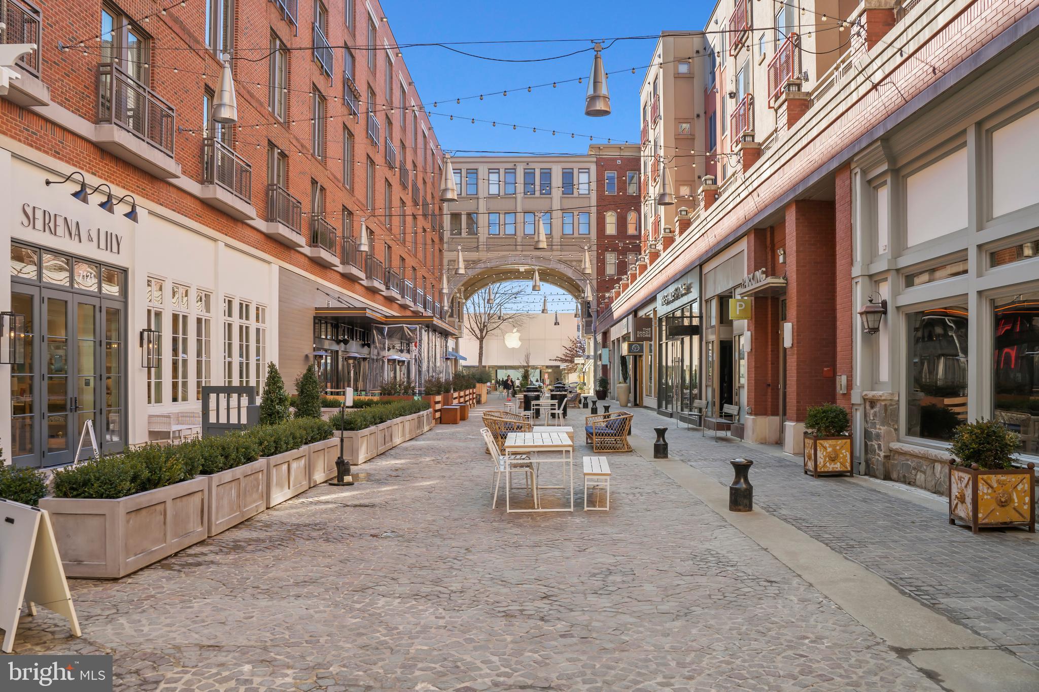 CHEVY CHASE GARDENS - Residential