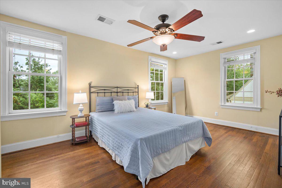 CHEVY CHASE GARDENS - Residential