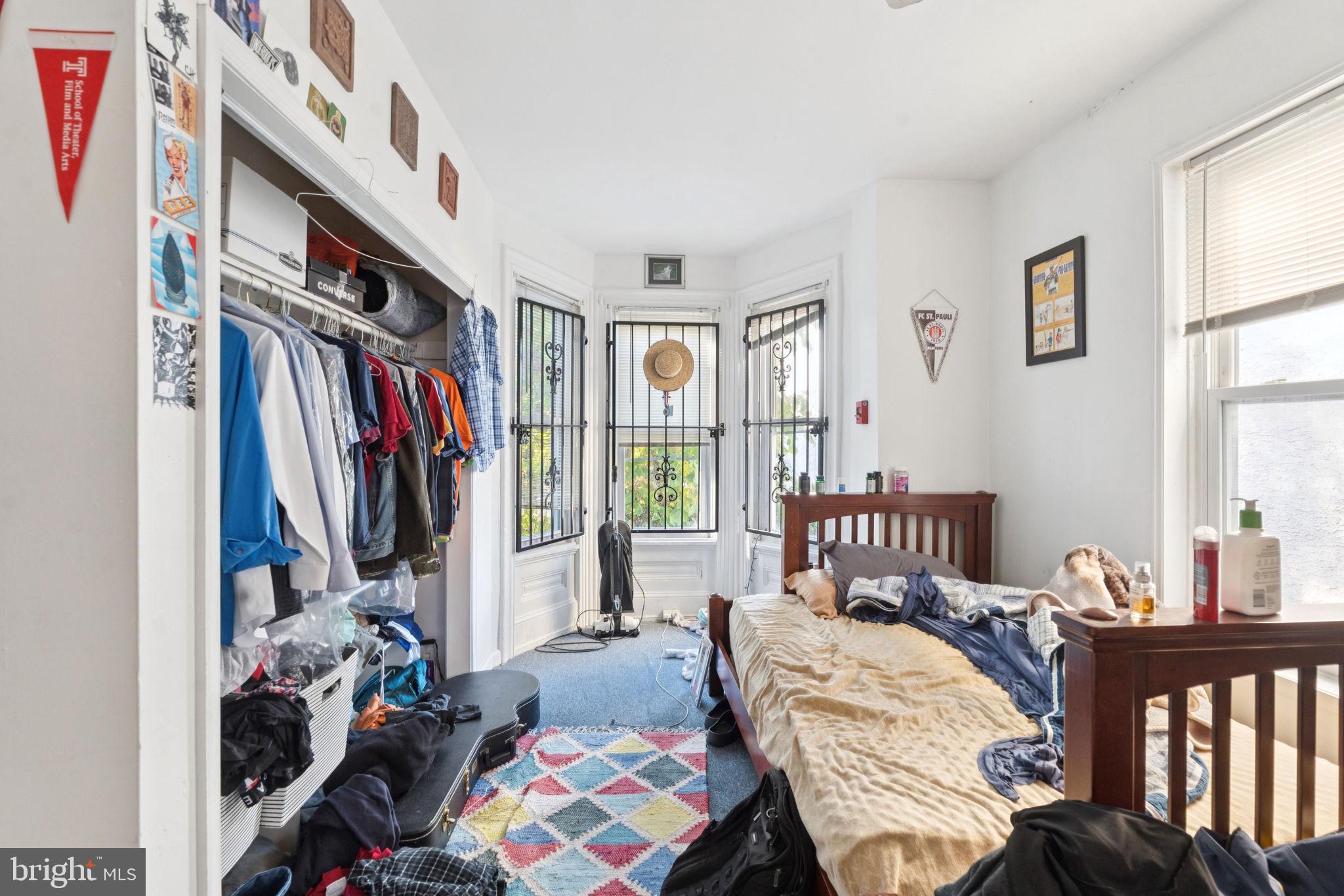 TEMPLE UNIVERSITY - Residential Lease