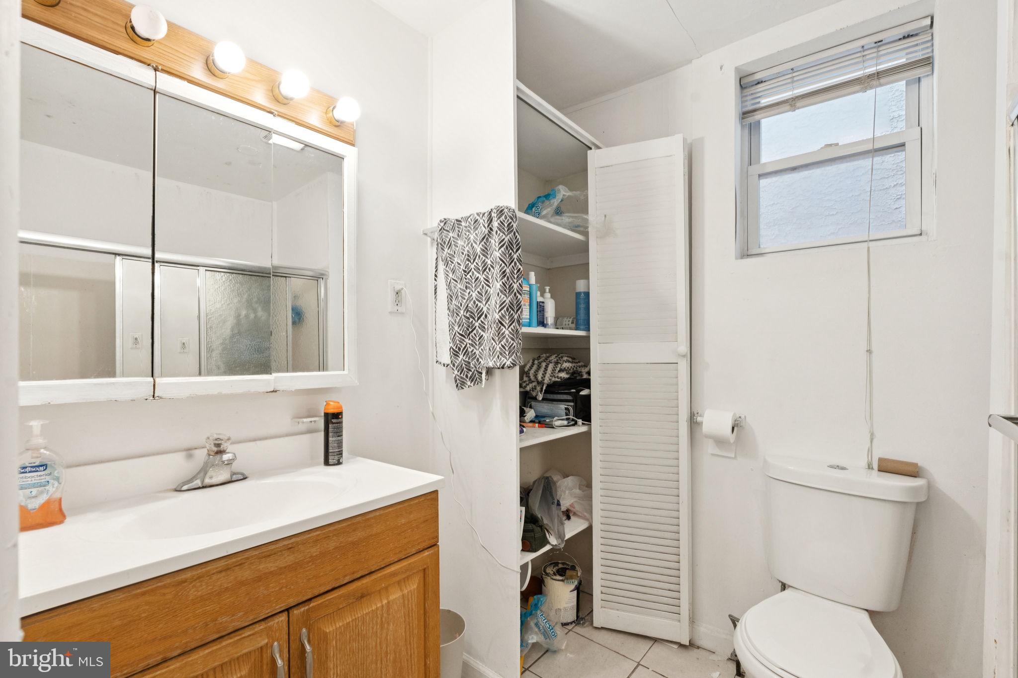 TEMPLE UNIVERSITY - Residential Lease