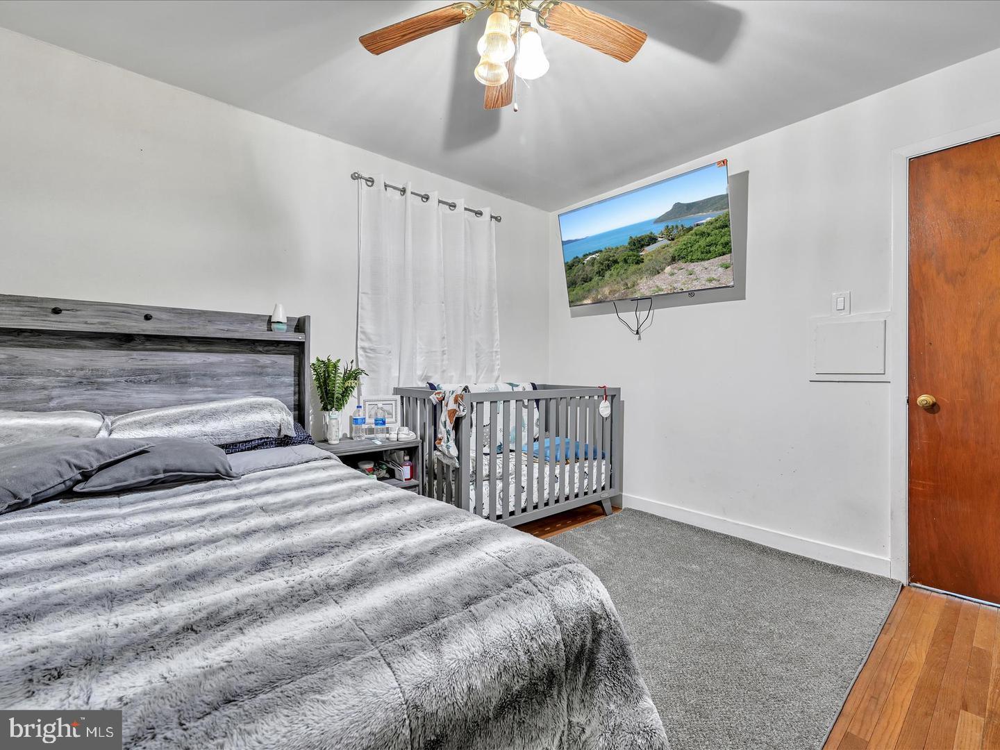 YORKVILLE - Residential