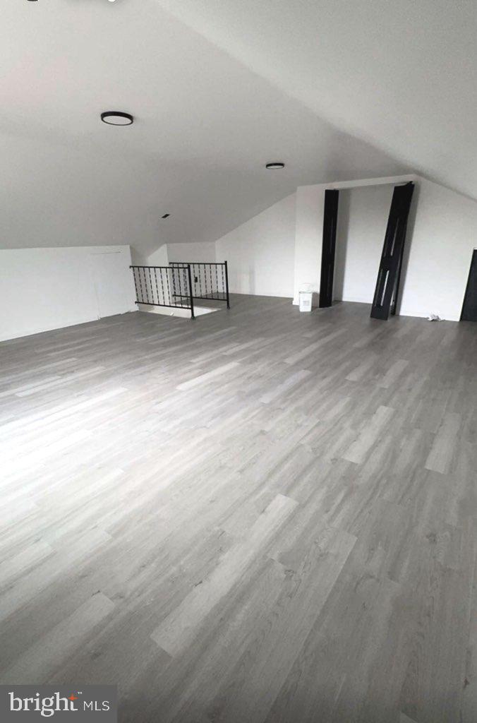 YORKVILLE - Residential