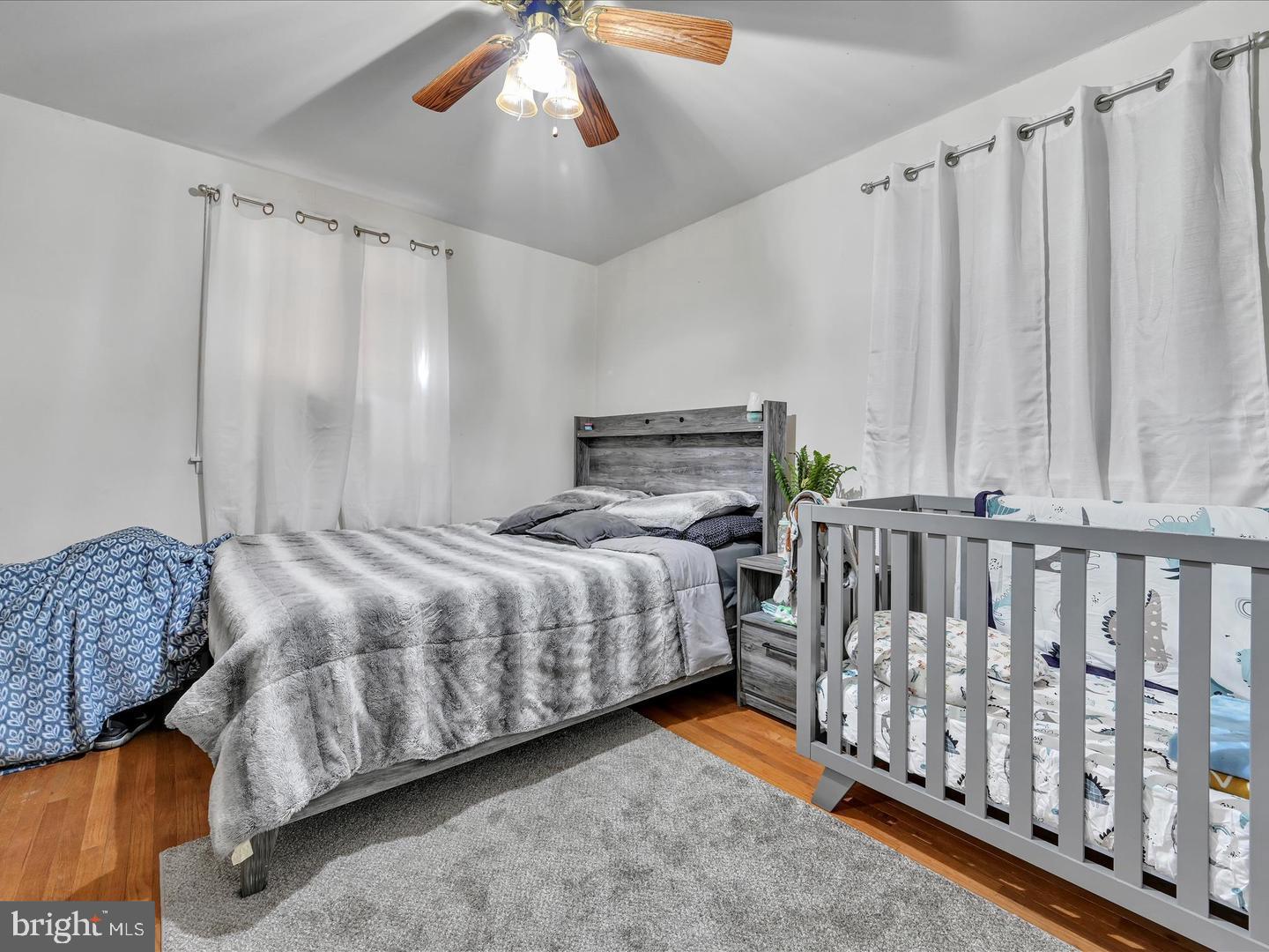 YORKVILLE - Residential