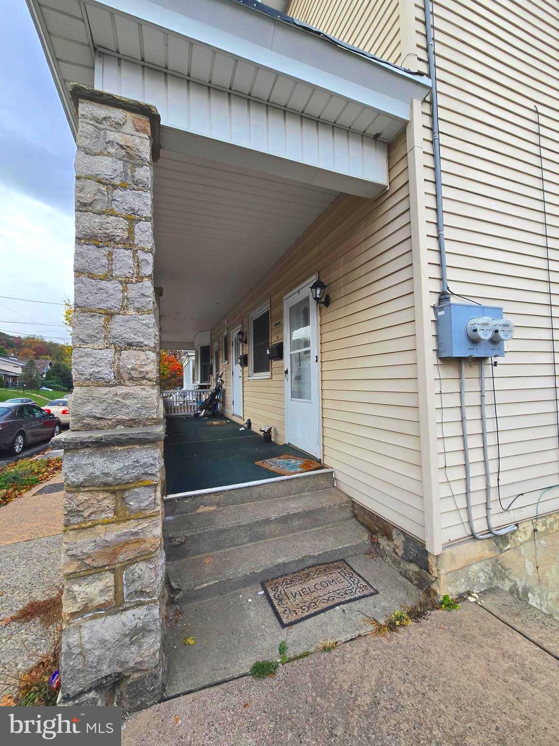 YORKVILLE - Residential